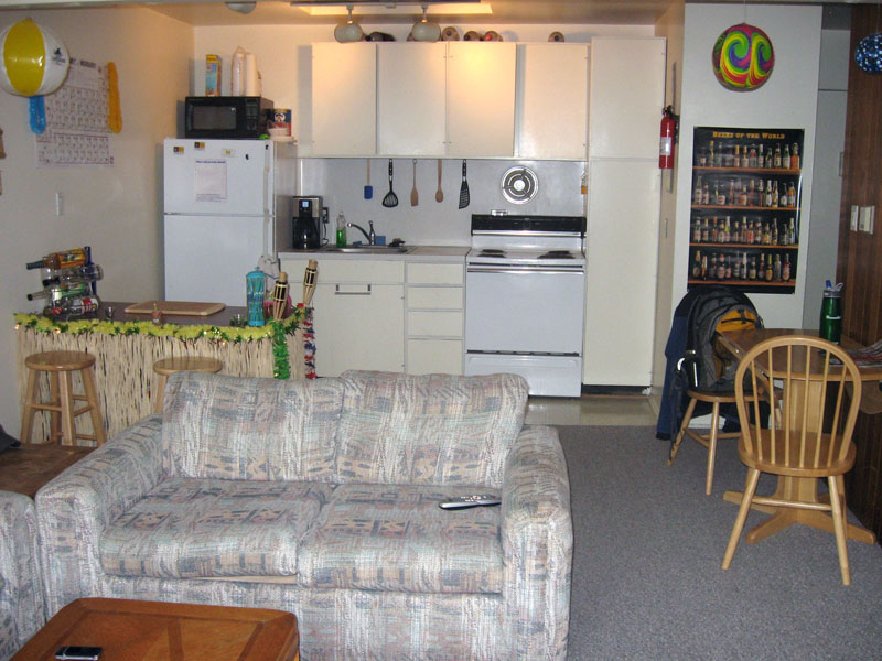 915 S. Division Kitchen 2