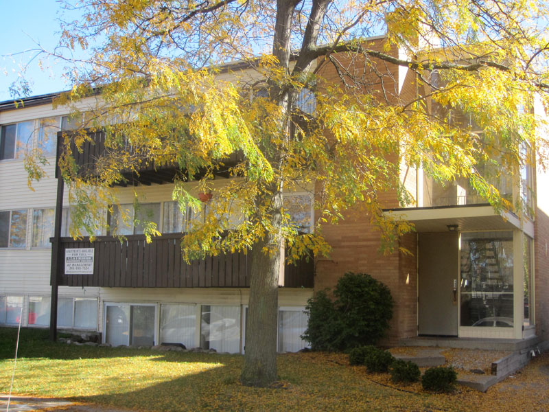 915 S. Division Exterior 1