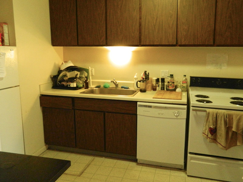 820 Fuller Kitchen 2
