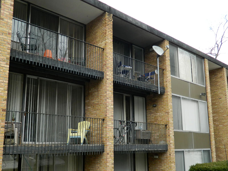 820 Fuller Exterior 3