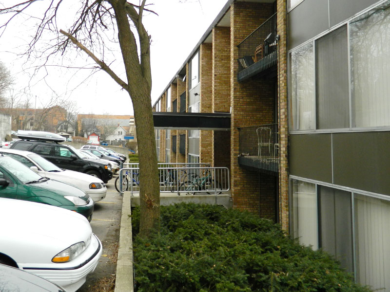 820 Fuller Exterior 4